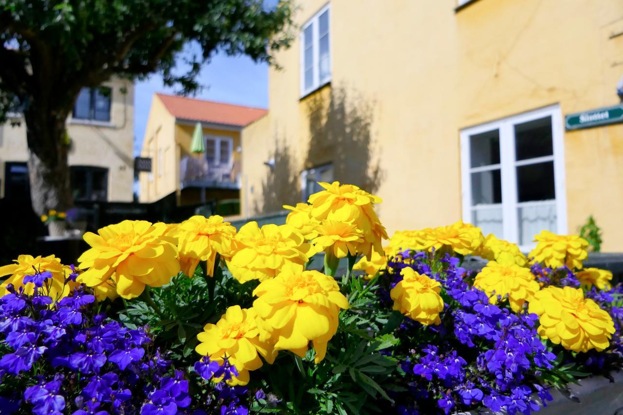 Dragor Hotel & Apartments Exterior photo